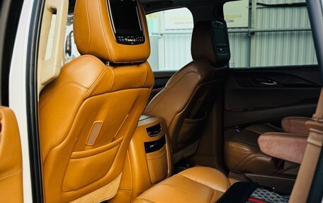 Cadillac Escalade IV, 2015 год, 4 200 000 рублей, 14 фотография