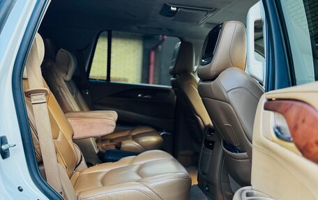 Cadillac Escalade IV, 2015 год, 4 200 000 рублей, 17 фотография