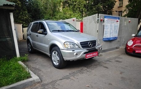 Mercedes-Benz M-Класс AMG, 2001 год, 800 000 рублей, 1 фотография
