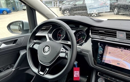 Volkswagen Touran III, 2022 год, 3 210 000 рублей, 11 фотография