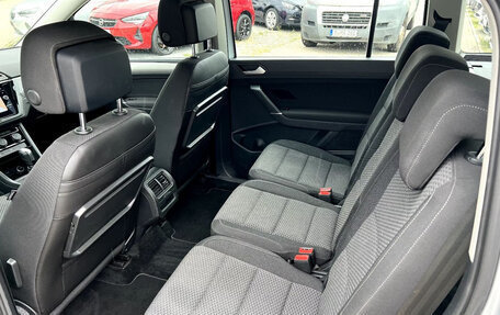 Volkswagen Touran III, 2022 год, 3 210 000 рублей, 19 фотография