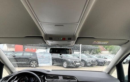 Volkswagen Touran III, 2022 год, 3 210 000 рублей, 16 фотография