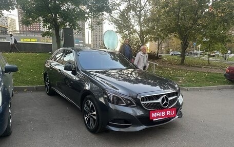 Mercedes-Benz E-Класс, 2013 год, 1 850 000 рублей, 3 фотография
