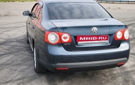 Volkswagen Jetta VI, 2010 год, 710 000 рублей, 2 фотография