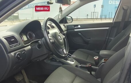 Volkswagen Jetta VI, 2010 год, 710 000 рублей, 9 фотография
