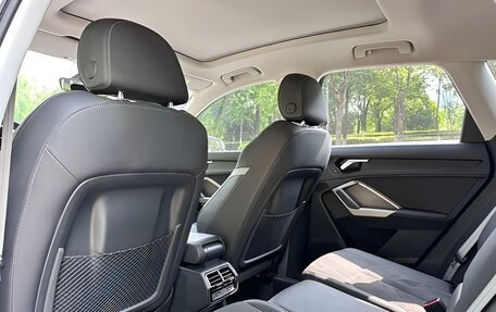 Audi Q3, 2022 год, 2 350 000 рублей, 7 фотография