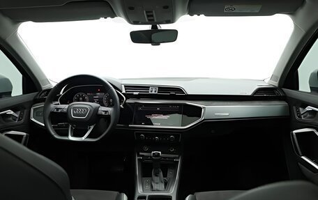 Audi Q3, 2022 год, 2 350 000 рублей, 10 фотография