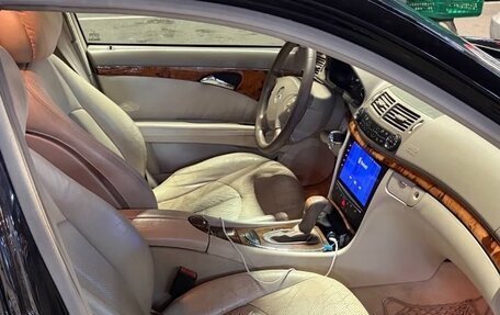 Mercedes-Benz E-Класс, 2004 год, 700 000 рублей, 8 фотография