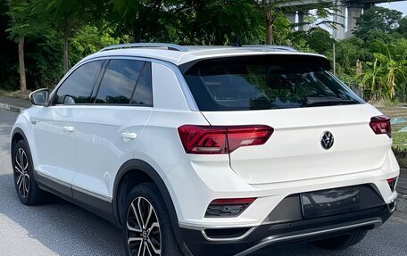 Volkswagen T-Roc I, 2022 год, 1 800 000 рублей, 4 фотография