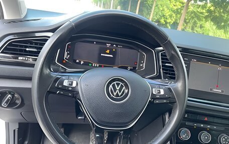 Volkswagen T-Roc I, 2022 год, 1 800 000 рублей, 6 фотография
