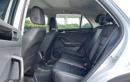 Volkswagen T-Roc I, 2022 год, 1 800 000 рублей, 11 фотография
