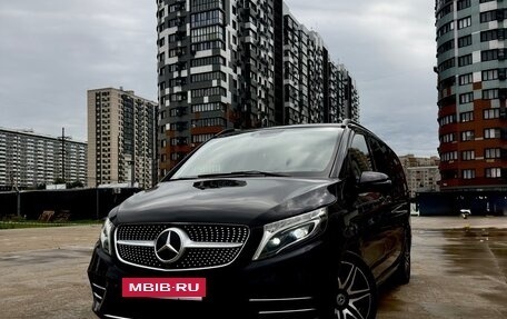 Mercedes-Benz V-Класс, 2021 год, 6 700 000 рублей, 16 фотография