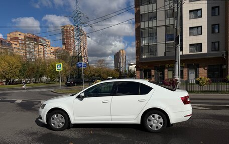 Skoda Octavia, 2019 год, 1 199 999 рублей, 3 фотография