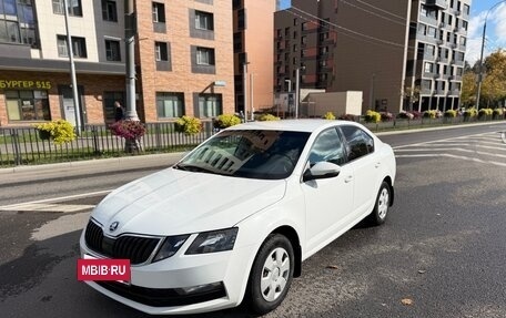 Skoda Octavia, 2019 год, 1 199 999 рублей, 4 фотография