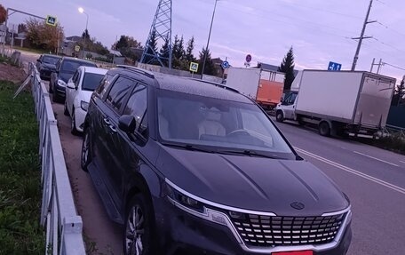 KIA Carnival, 2021 год, 2 500 000 рублей, 2 фотография