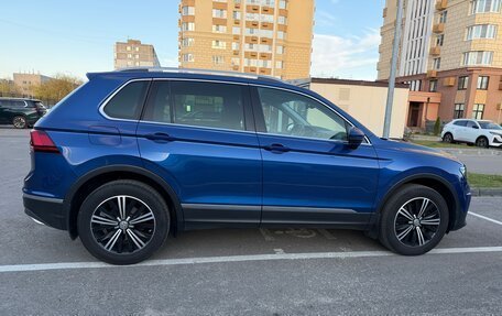 Volkswagen Tiguan II, 2018 год, 2 590 000 рублей, 5 фотография