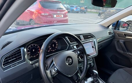 Volkswagen Tiguan II, 2018 год, 2 590 000 рублей, 7 фотография