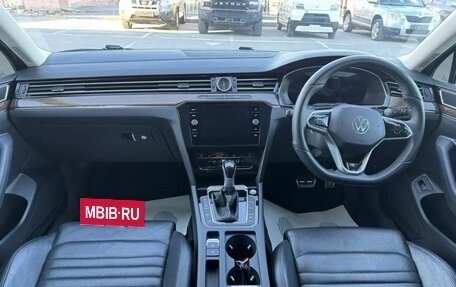 Volkswagen Passat B8 рестайлинг, 2015 год, 1 815 000 рублей, 18 фотография