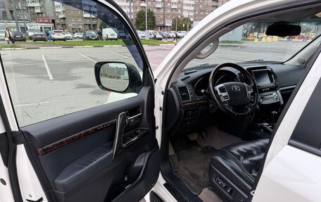 Toyota Land Cruiser 200, 2014 год, 3 700 000 рублей, 10 фотография