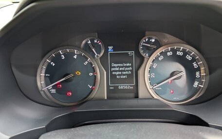 Toyota Land Cruiser Prado 150 рестайлинг 2, 2018 год, 4 400 000 рублей, 7 фотография