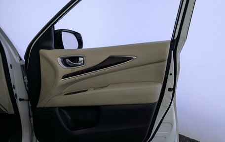 Infiniti QX60 I рестайлинг, 2016 год, 1 990 000 рублей, 25 фотография