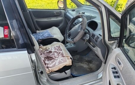 Toyota Corolla Spacio II, 2000 год, 300 000 рублей, 9 фотография