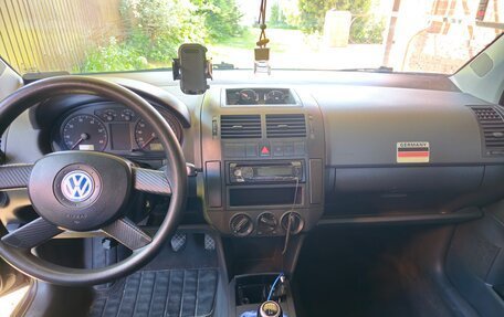 Volkswagen Polo IV рестайлинг, 2002 год, 285 000 рублей, 5 фотография