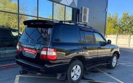 Toyota Land Cruiser 100 рестайлинг 2, 2005 год, 2 430 000 рублей, 4 фотография