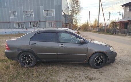 Toyota Corolla, 2004 год, 600 000 рублей, 4 фотография