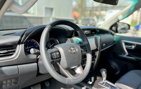 Toyota Fortuner II, 2023 год, 9 фотография