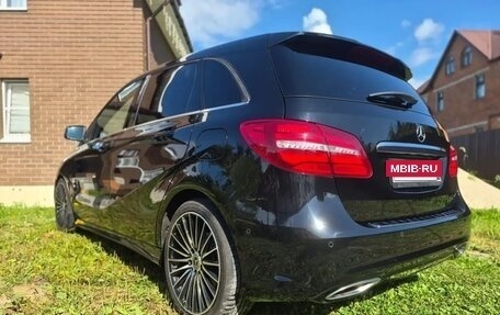 Mercedes-Benz B-Класс, 2018 год, 2 050 000 рублей, 2 фотография