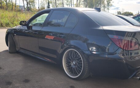 BMW 5 серия, 2004 год, 999 000 рублей, 9 фотография