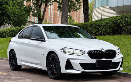 BMW 1 серия, 2022 год, 1 765 000 рублей, 3 фотография