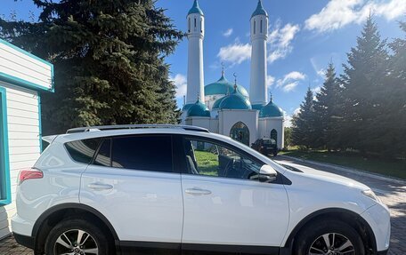 Toyota RAV4, 2018 год, 1 800 000 рублей, 14 фотография
