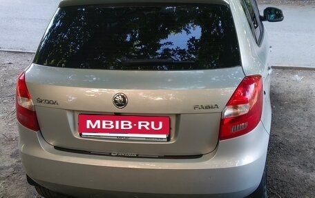 Skoda Fabia II, 2013 год, 650 000 рублей, 2 фотография