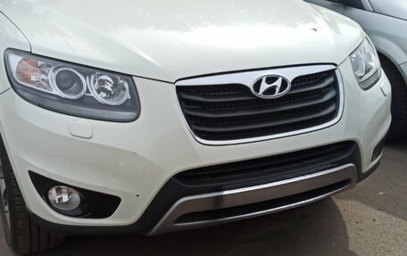 Hyundai Santa Fe III рестайлинг, 2011 год, 750 000 рублей, 2 фотография