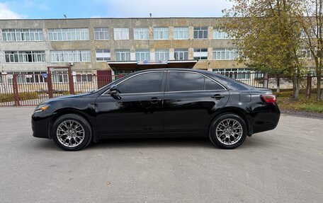 Toyota Camry, 2011 год, 1 100 000 рублей, 1 фотография