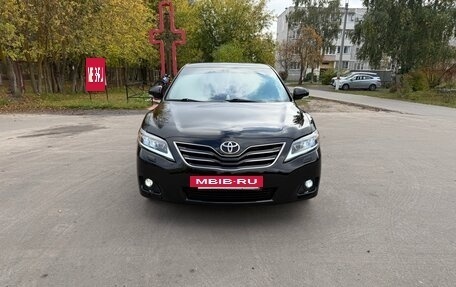 Toyota Camry, 2011 год, 1 100 000 рублей, 3 фотография