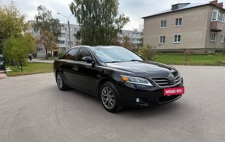 Toyota Camry, 2011 год, 1 100 000 рублей, 4 фотография