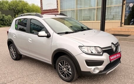 Renault Sandero II рестайлинг, 2016 год, 1 030 000 рублей, 2 фотография