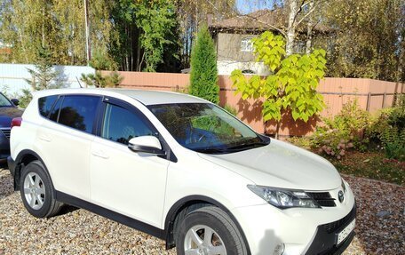 Toyota RAV4, 2014 год, 1 650 000 рублей, 6 фотография