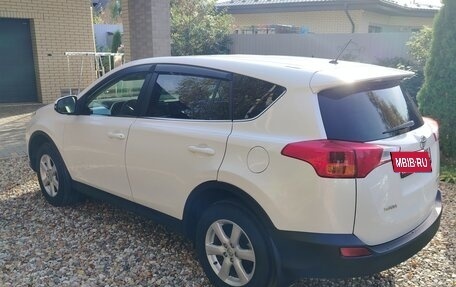 Toyota RAV4, 2014 год, 1 650 000 рублей, 3 фотография
