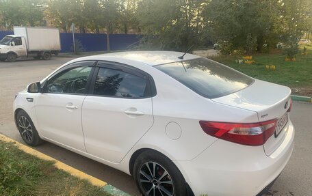 KIA Rio III рестайлинг, 2014 год, 860 000 рублей, 4 фотография