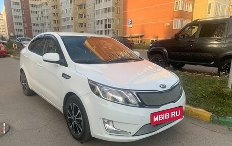 KIA Rio III рестайлинг, 2014 год, 860 000 рублей, 2 фотография