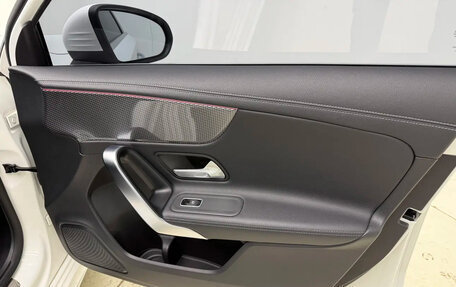 Mercedes-Benz A-Класс, 2022 год, 1 790 500 рублей, 5 фотография