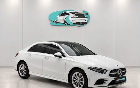 Mercedes-Benz A-Класс, 2022 год, 1 790 500 рублей, 3 фотография