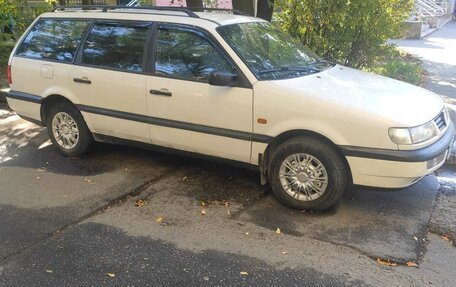 Volkswagen Passat B4, 1995 год, 13 фотография