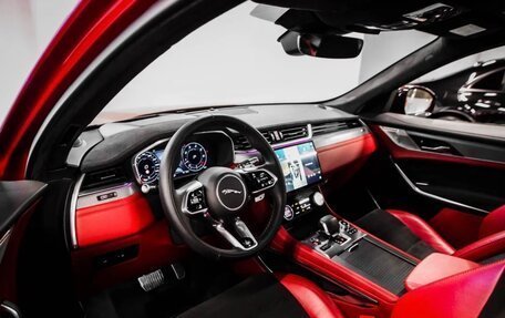 Jaguar F-Pace, 2021 год, 8 290 000 рублей, 13 фотография