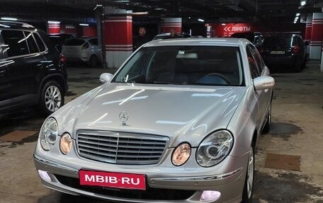 Mercedes-Benz E-Класс, 2002 год, 690 000 рублей, 1 фотография