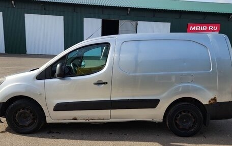 Peugeot Partner II рестайлинг 2, 2009 год, 390 000 рублей, 1 фотография
